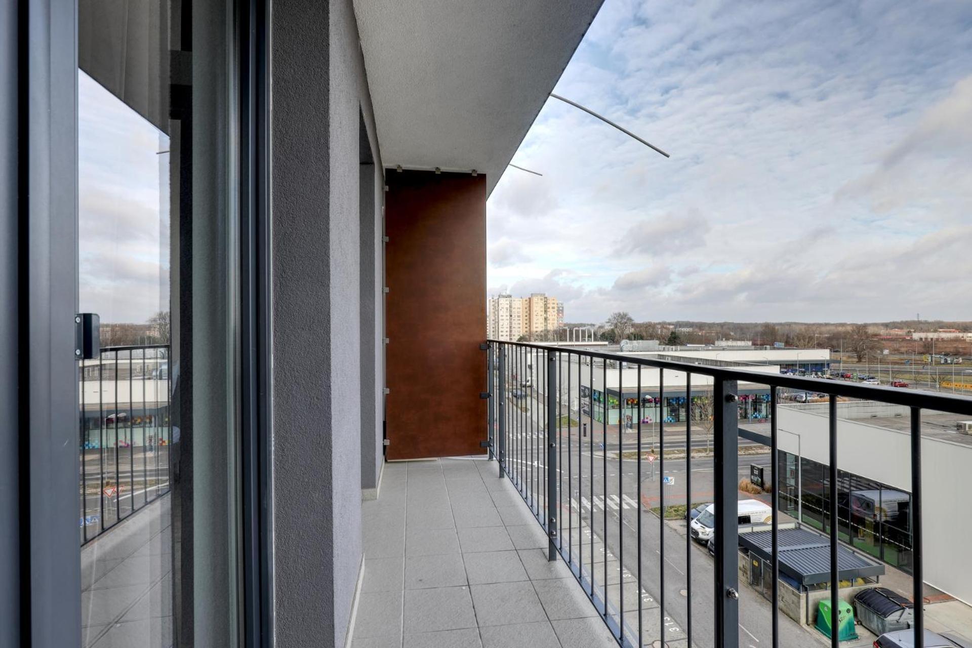 ברטיסלאבה Star Cozy Apartment In A Modern Neighborhood מראה חיצוני תמונה